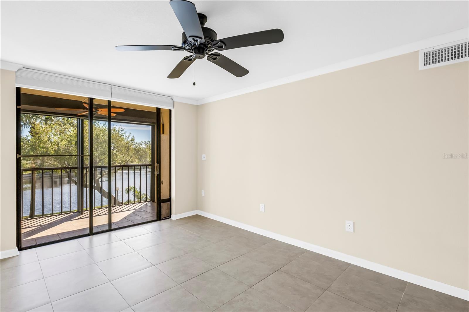 1320 PASADENA AVE S #203, SOUTH PASADENA, FL, 33707