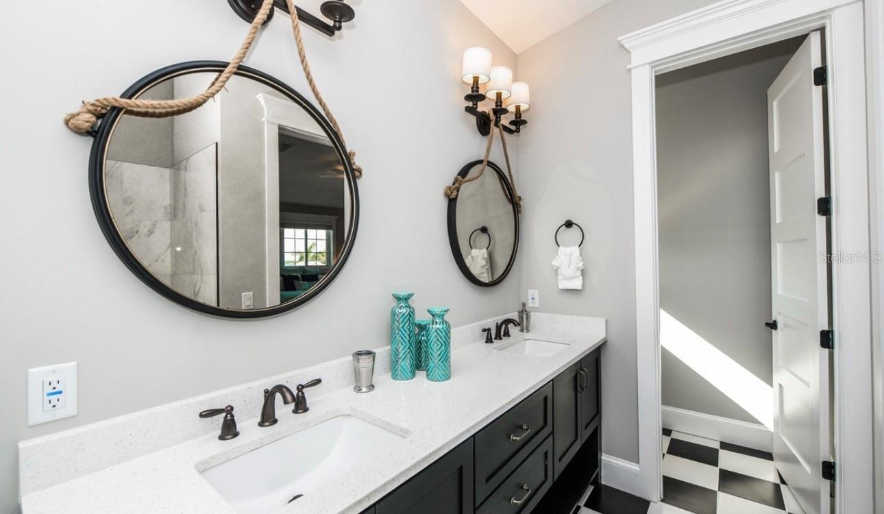 A4671160 Property Photo