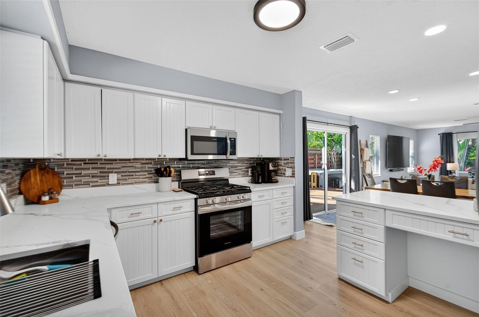 118 27TH ST W, BRADENTON, FL, 34205