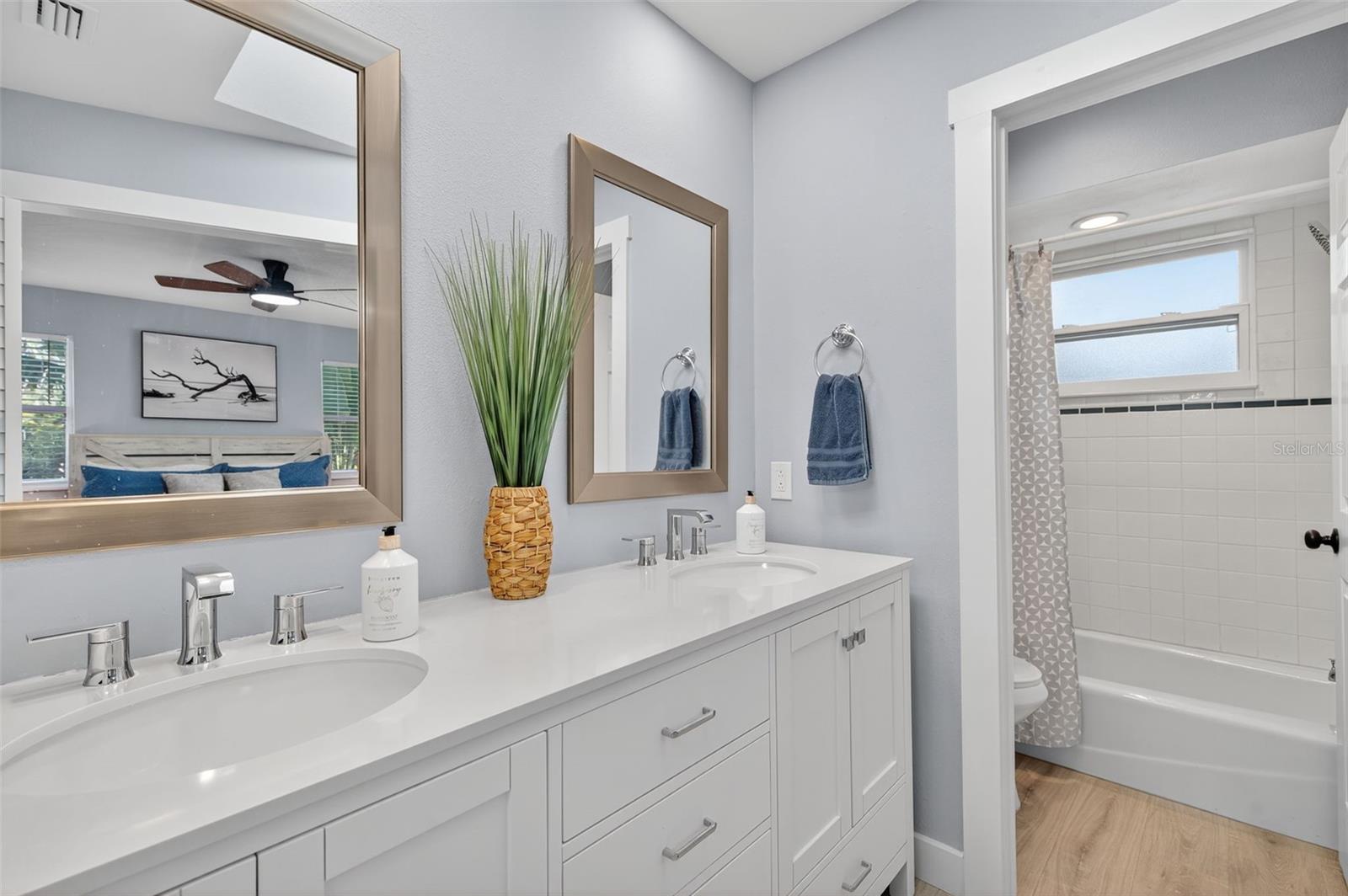 118 27TH ST W, BRADENTON, FL, 34205