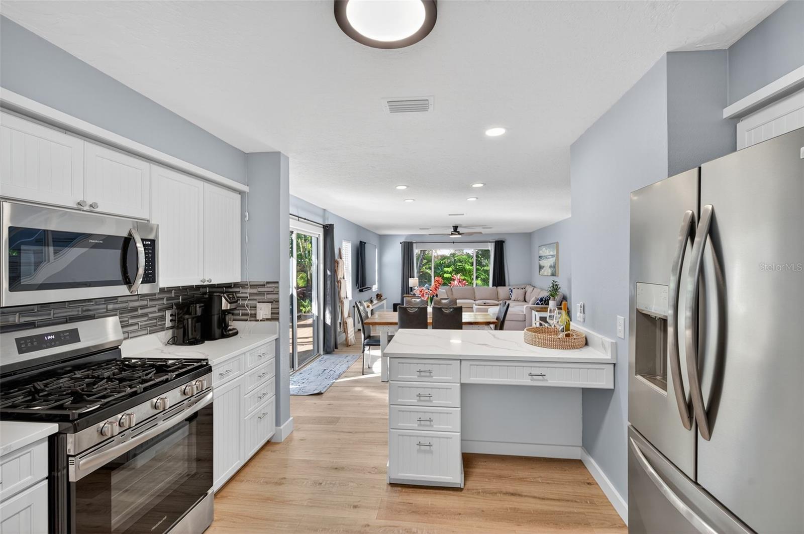 118 27TH ST W, BRADENTON, FL, 34205