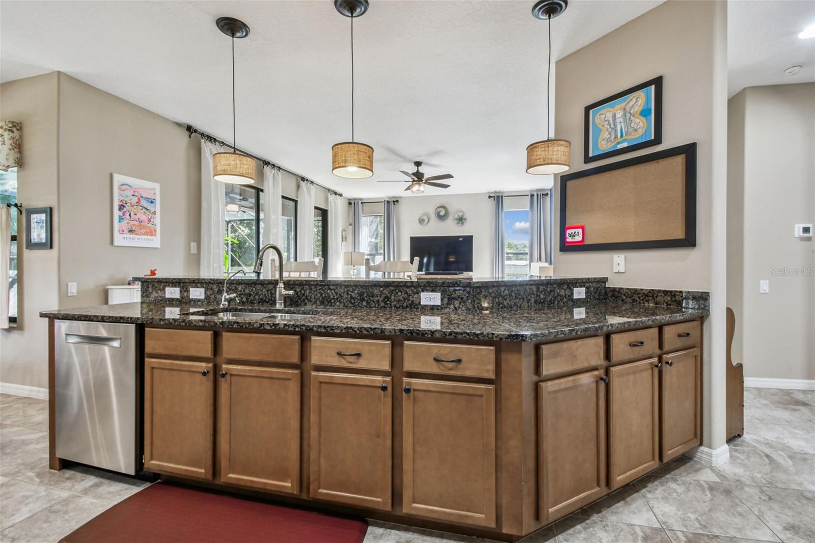 15613 N HIMES AVE, TAMPA, FL, 33618