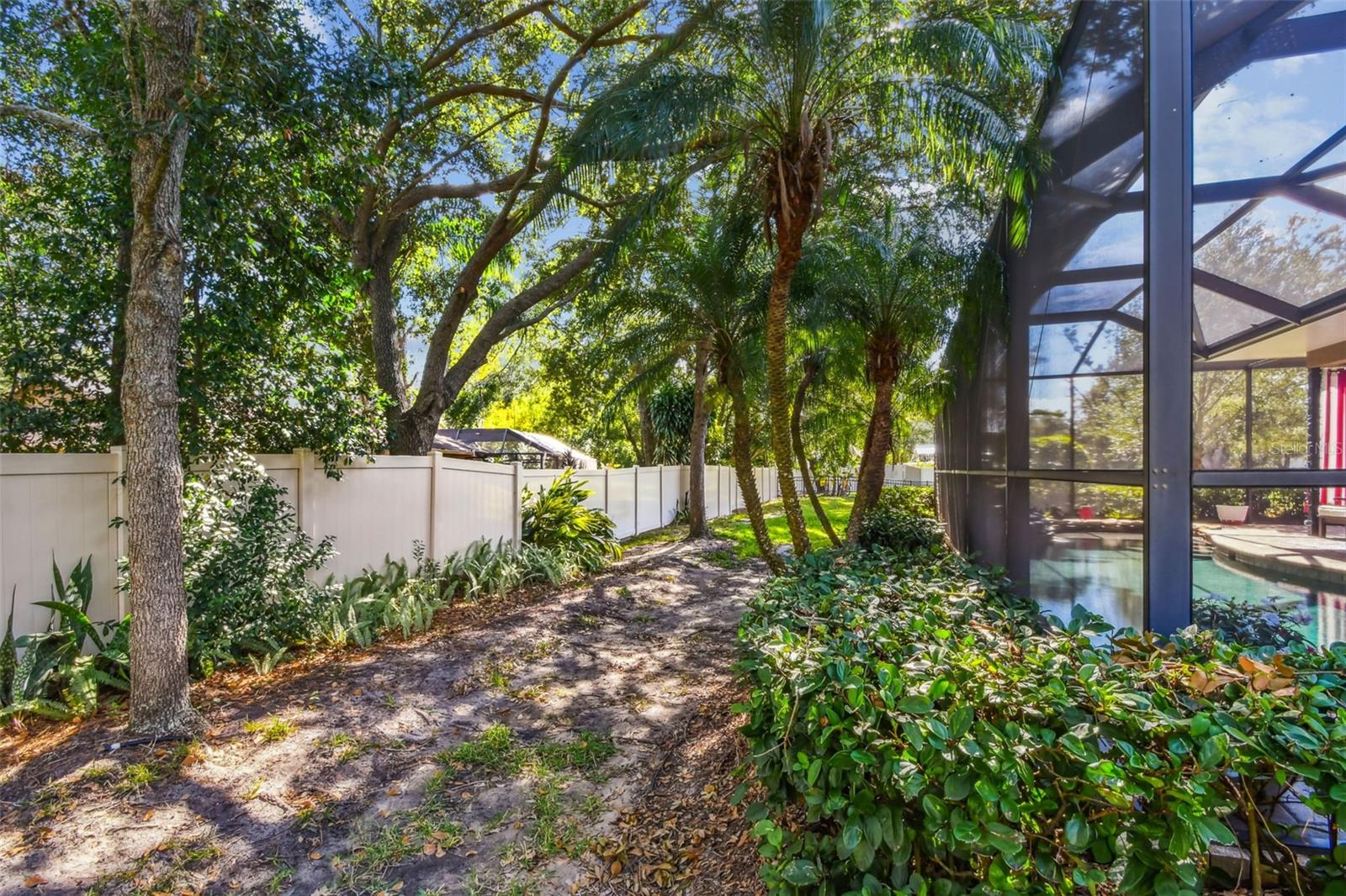 15613 N HIMES AVE, TAMPA, FL, 33618