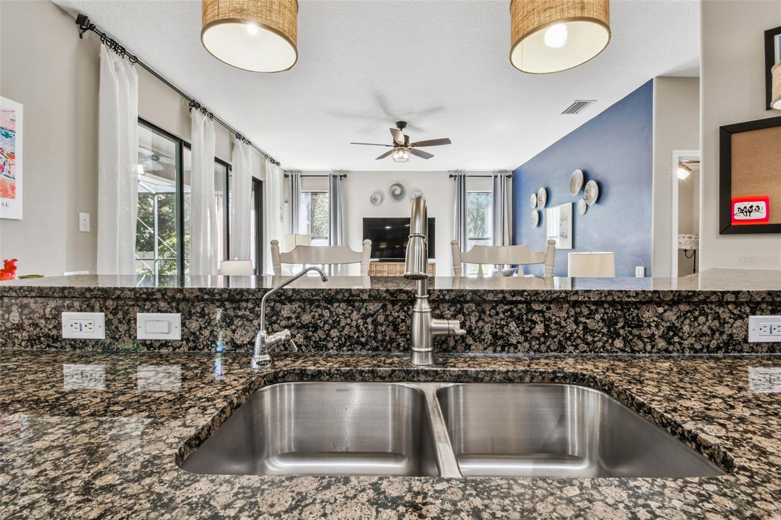 15613 N HIMES AVE, TAMPA, FL, 33618