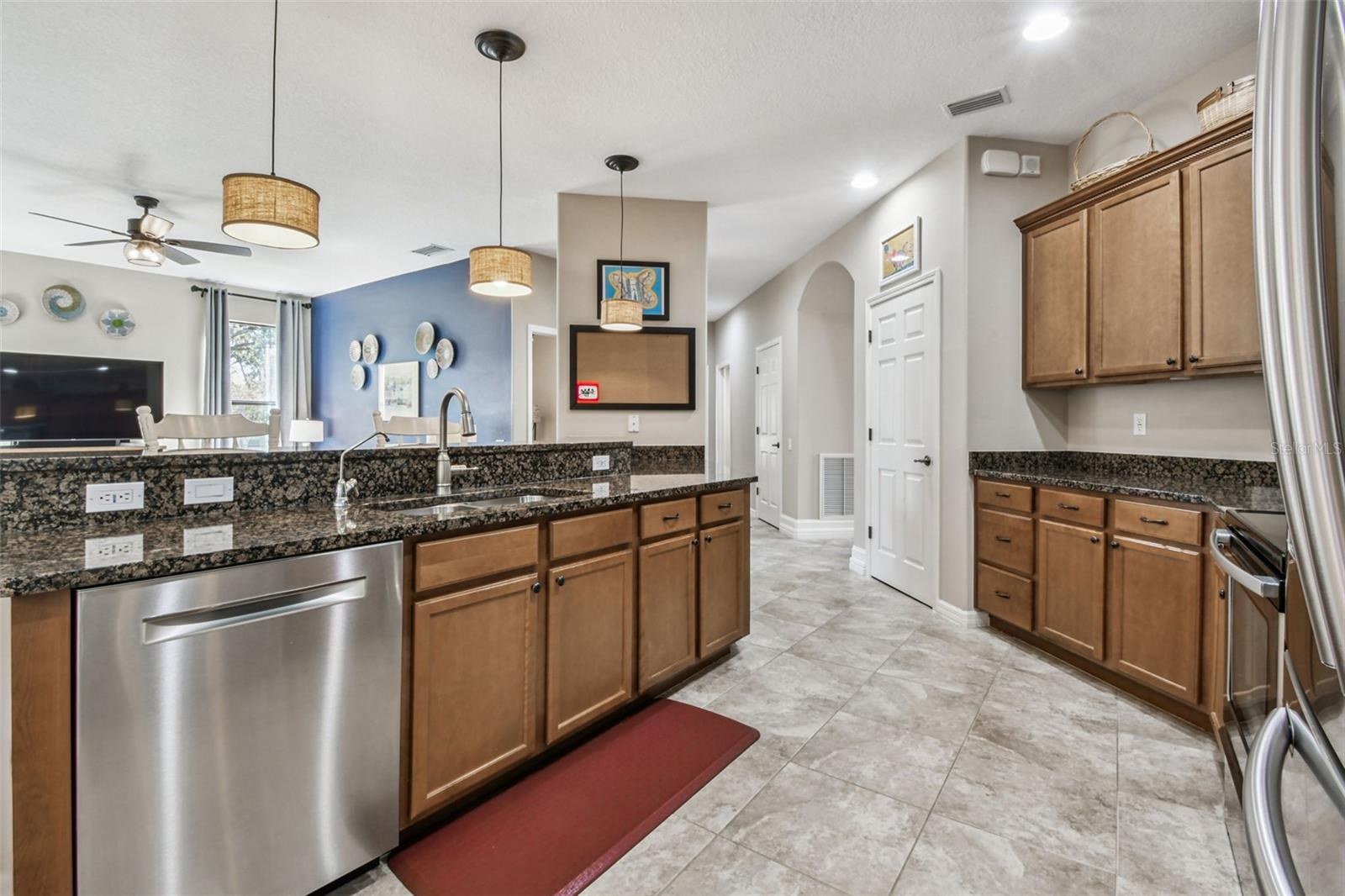 15613 N HIMES AVE, TAMPA, FL, 33618