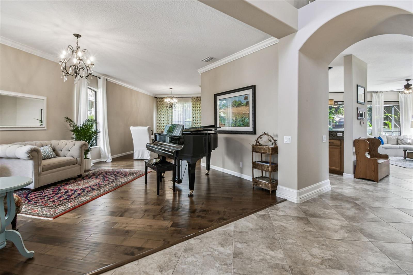 15613 N HIMES AVE, TAMPA, FL, 33618