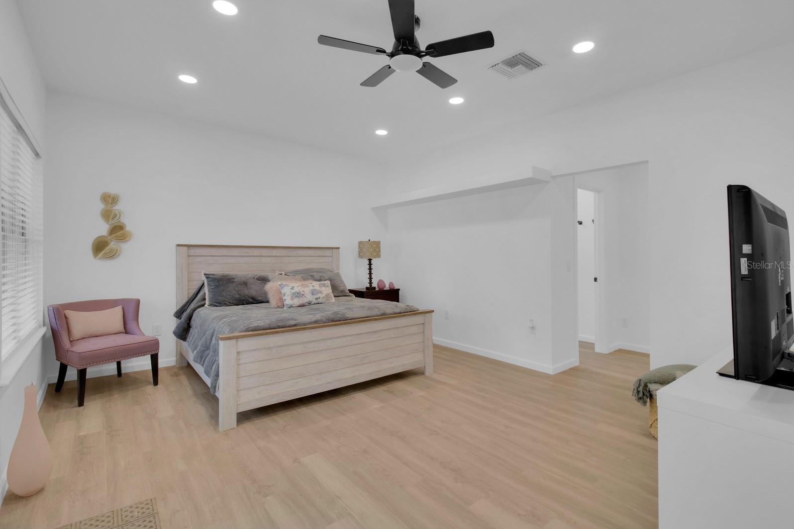 245 W GEORGE AVE, MAITLAND, FL, 32751