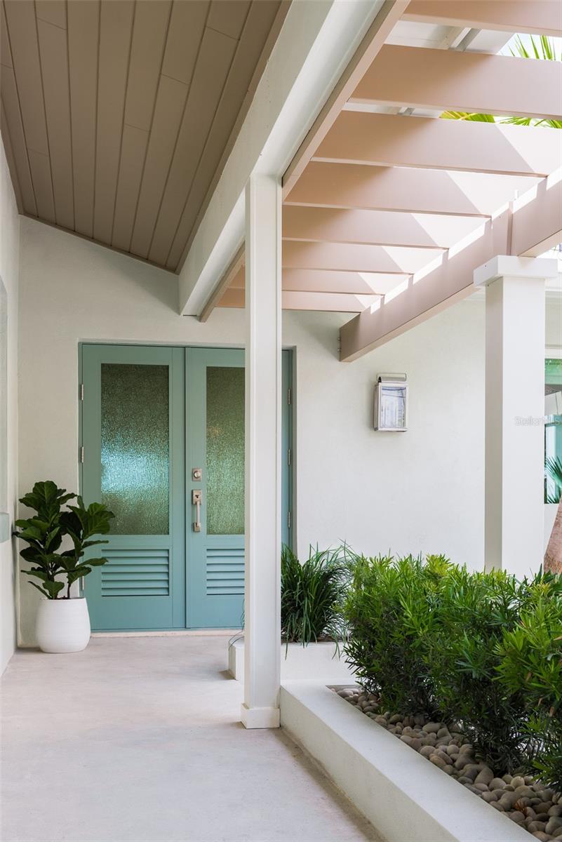 2807 SUNSET WAY, ST PETE BEACH, FL, 33706