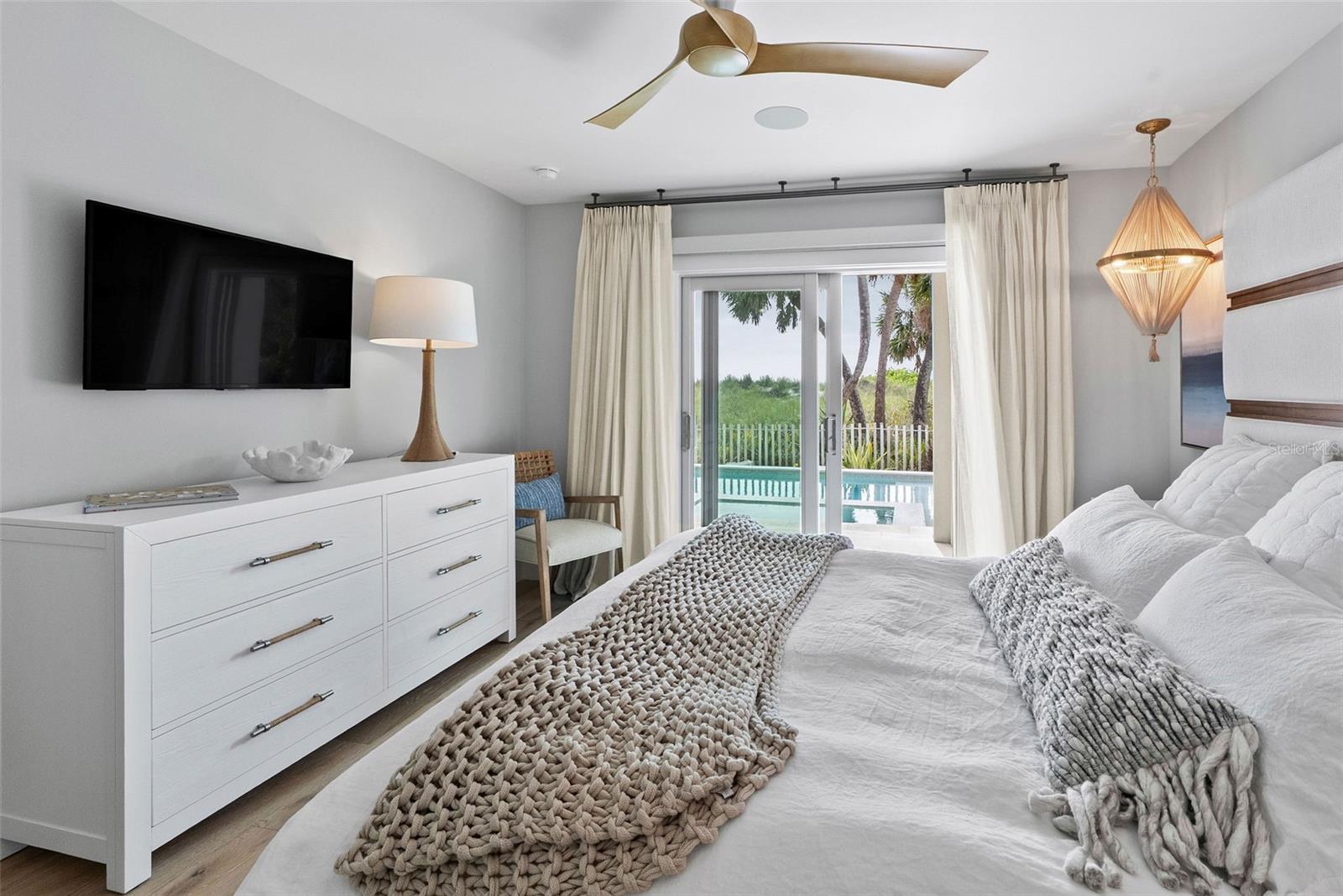 2807 SUNSET WAY, ST PETE BEACH, FL, 33706