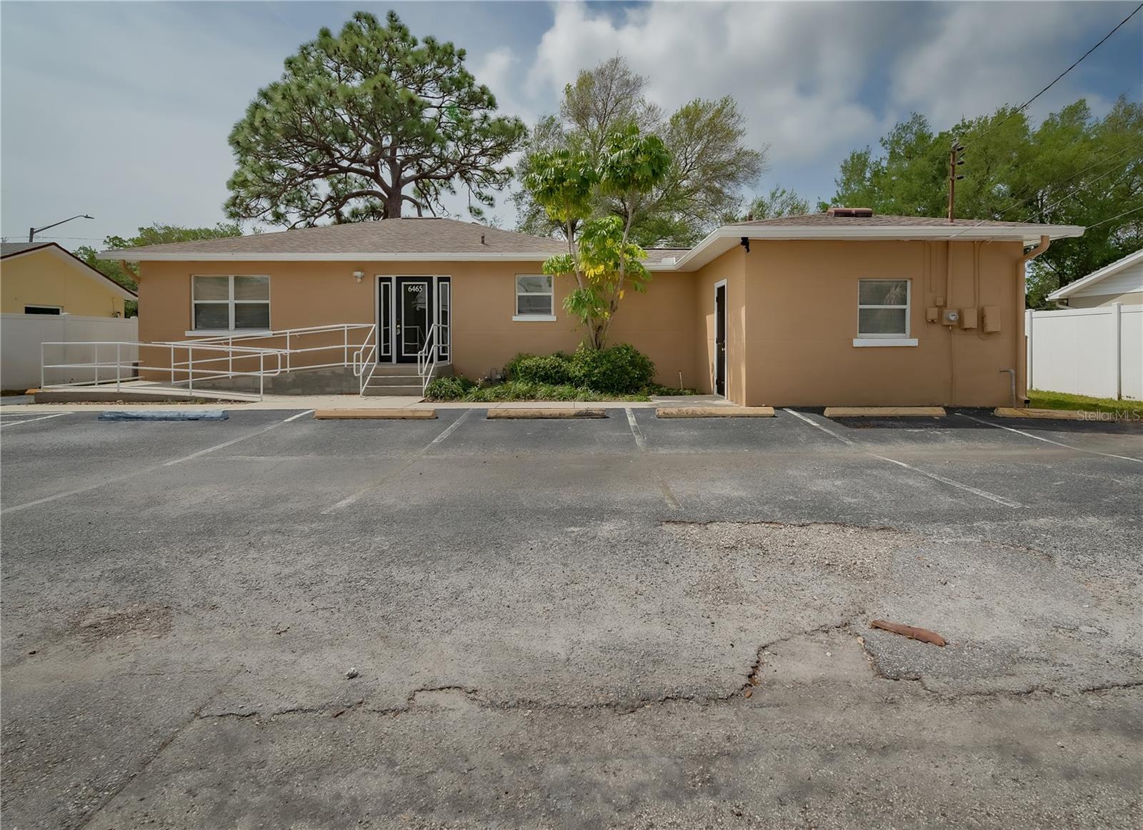 6465 1ST AVE S, ST PETERSBURG, FL, 33707