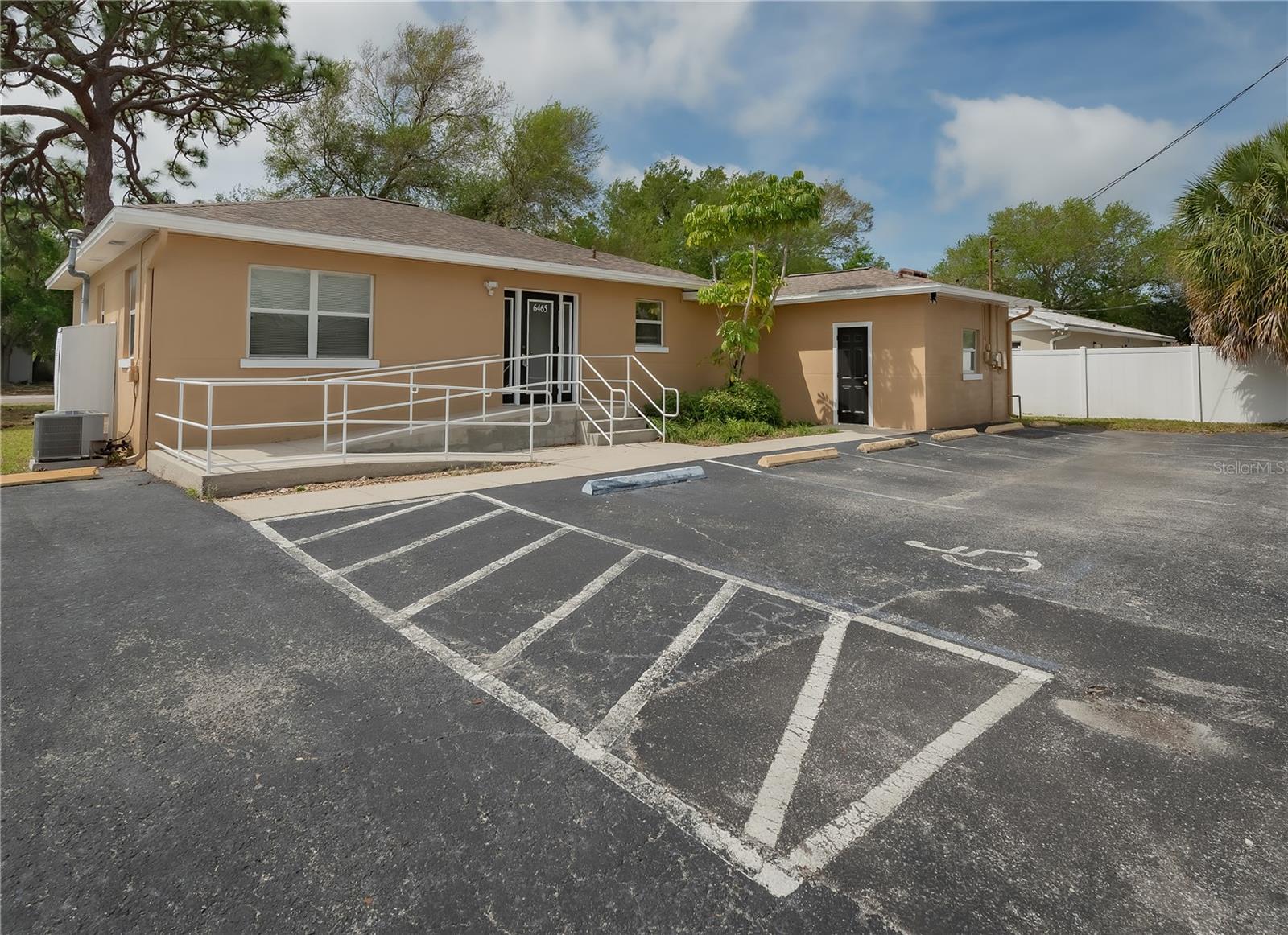 6465 1ST AVE S, ST PETERSBURG, FL, 33707