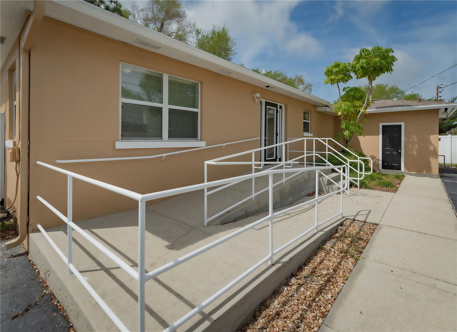 6465 1ST AVE S, ST PETERSBURG, FL, 33707