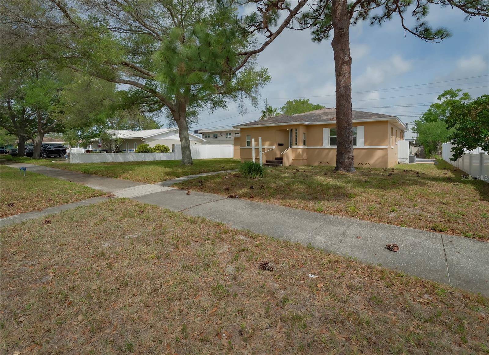 6465 1ST AVE S, ST PETERSBURG, FL, 33707