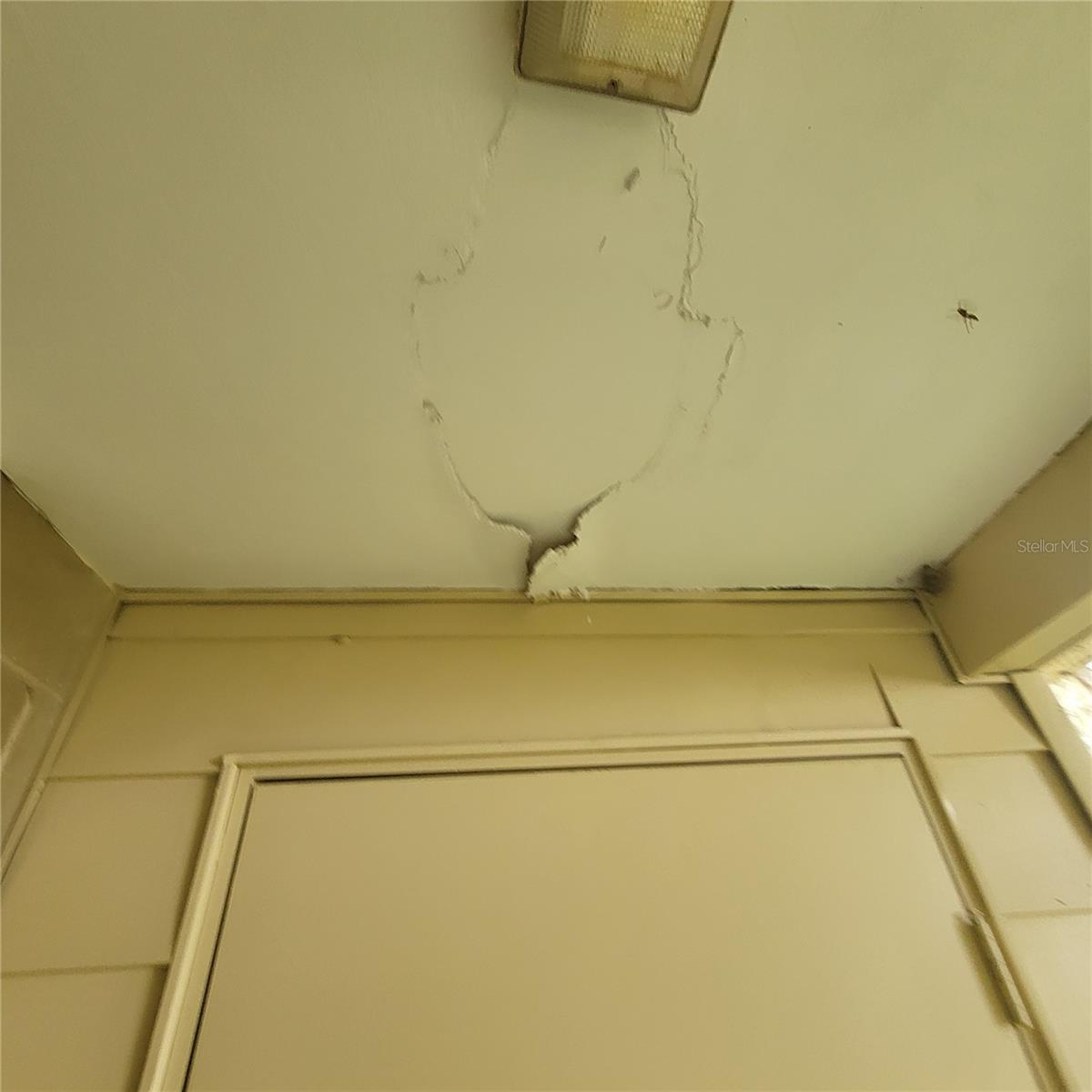 TB8445461 Property Photo