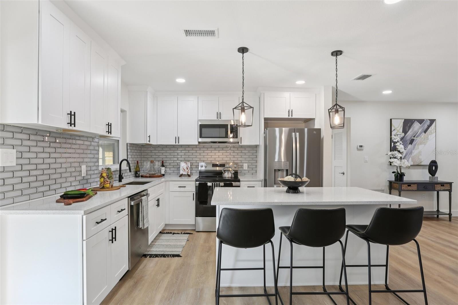 1226 ROBIN HOOD LN, DUNEDIN, FL, 34698