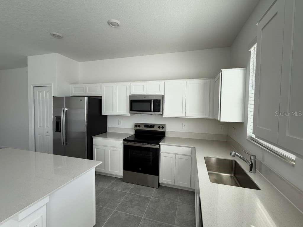 120 BOGEY DR, DAVENPORT, FL, 33896