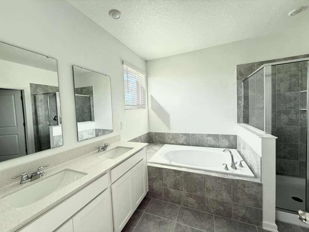 120 BOGEY DR, DAVENPORT, FL, 33896