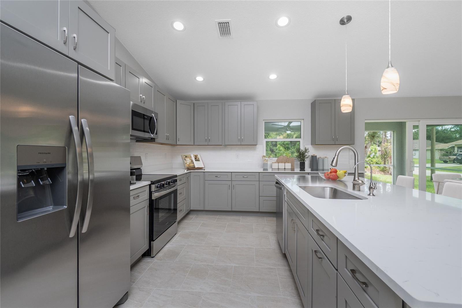 2771 INDUSTRY AVE, NORTH PORT, FL, 34288