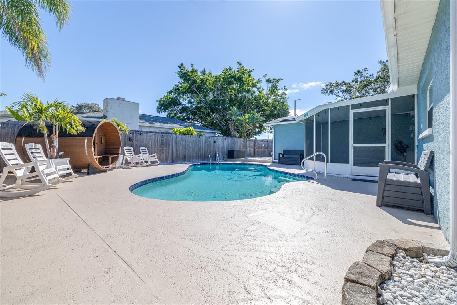 8687 MATTHEW ST, SEMINOLE, FL, 33772