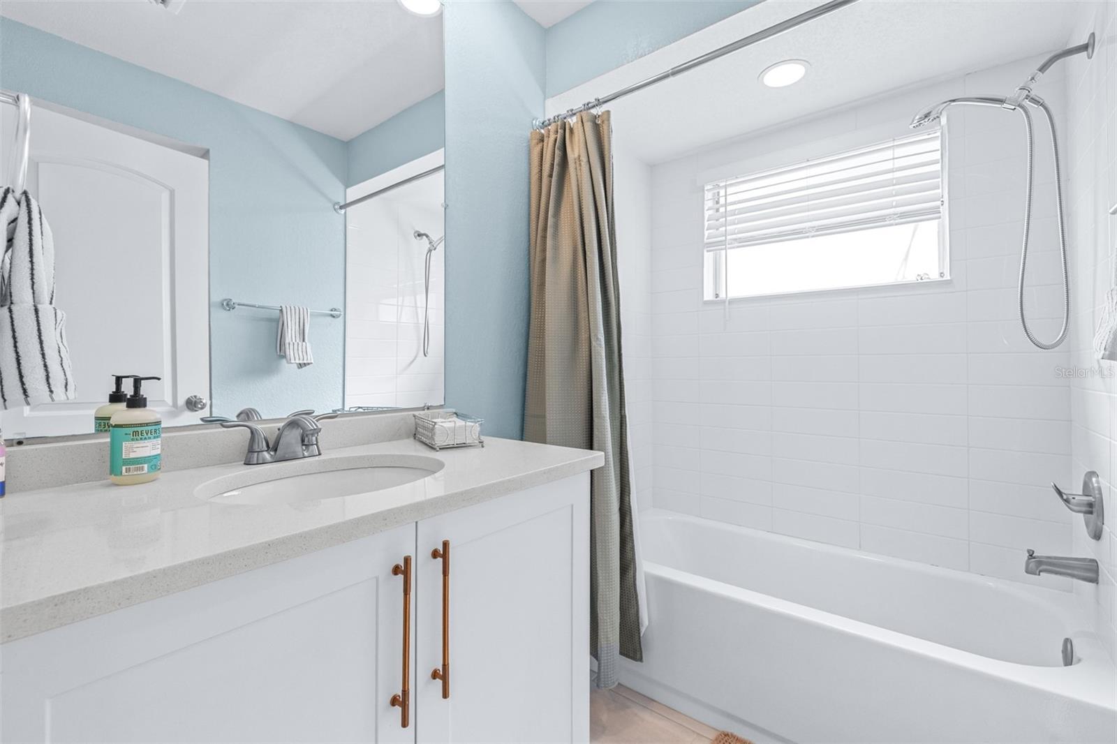 8687 MATTHEW ST, SEMINOLE, FL, 33772