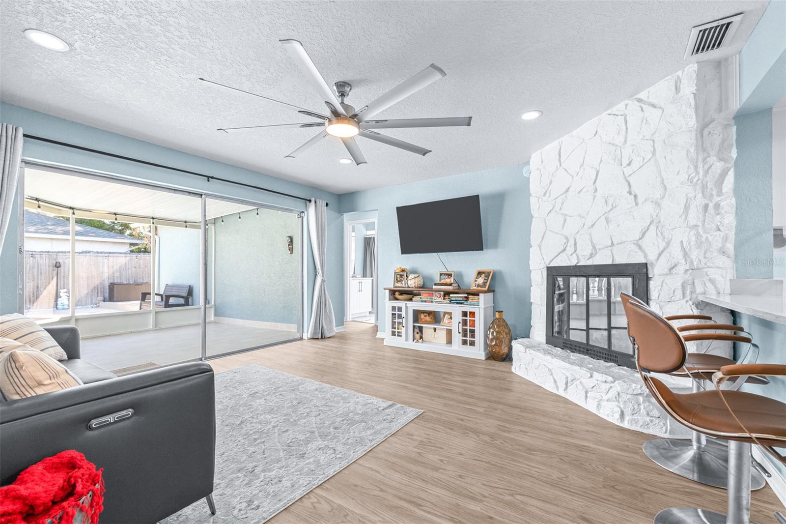 8687 MATTHEW ST, SEMINOLE, FL, 33772