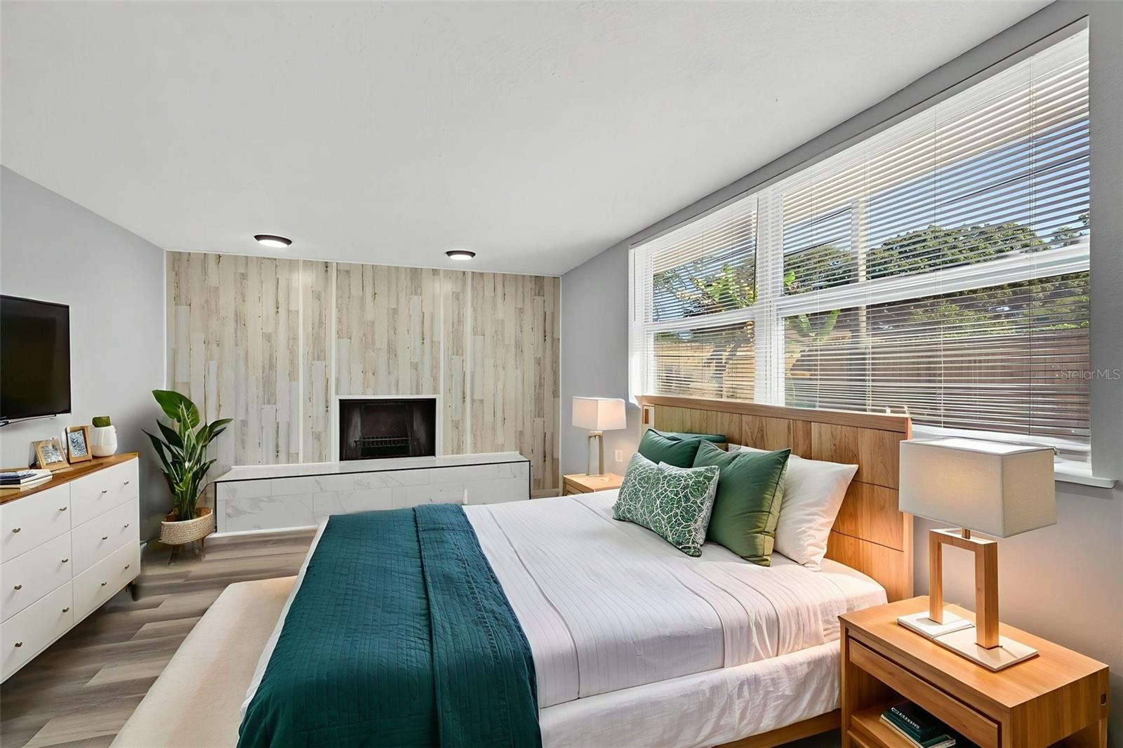 6965 21ST ST N, ST PETERSBURG, FL, 33702