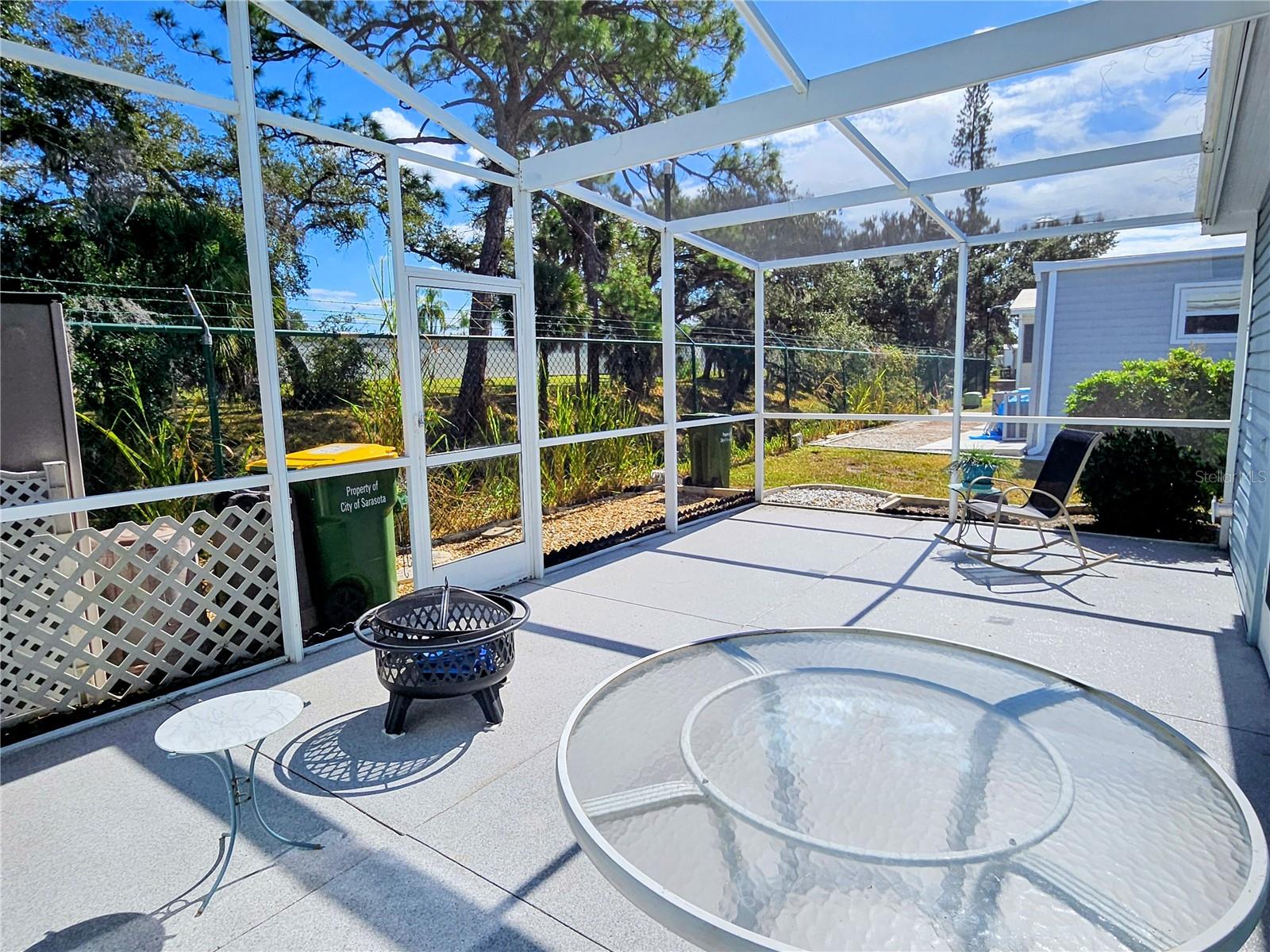 305 OAKWOOD BLVD E, SARASOTA, FL, 34237