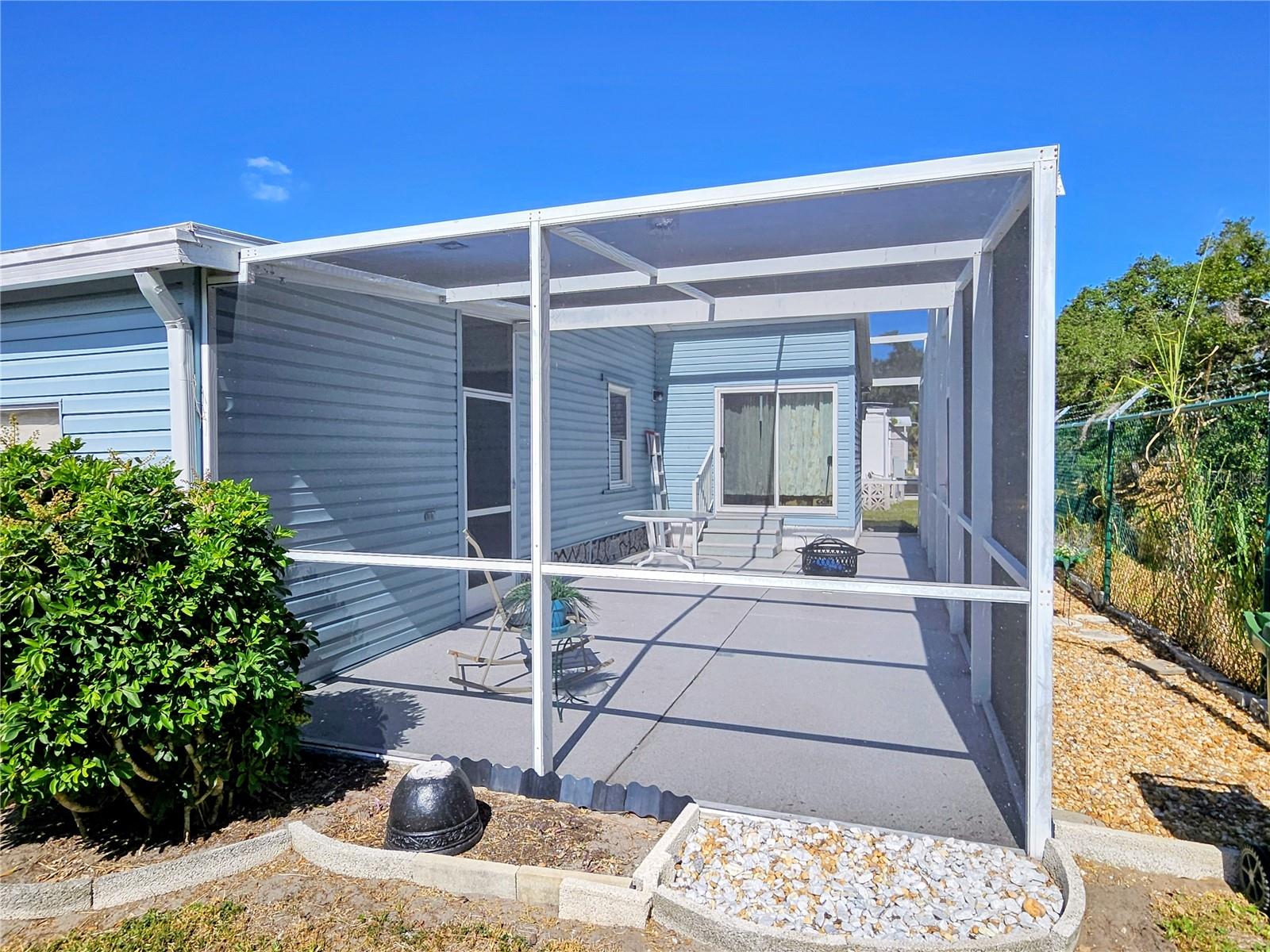 305 OAKWOOD BLVD E, SARASOTA, FL, 34237