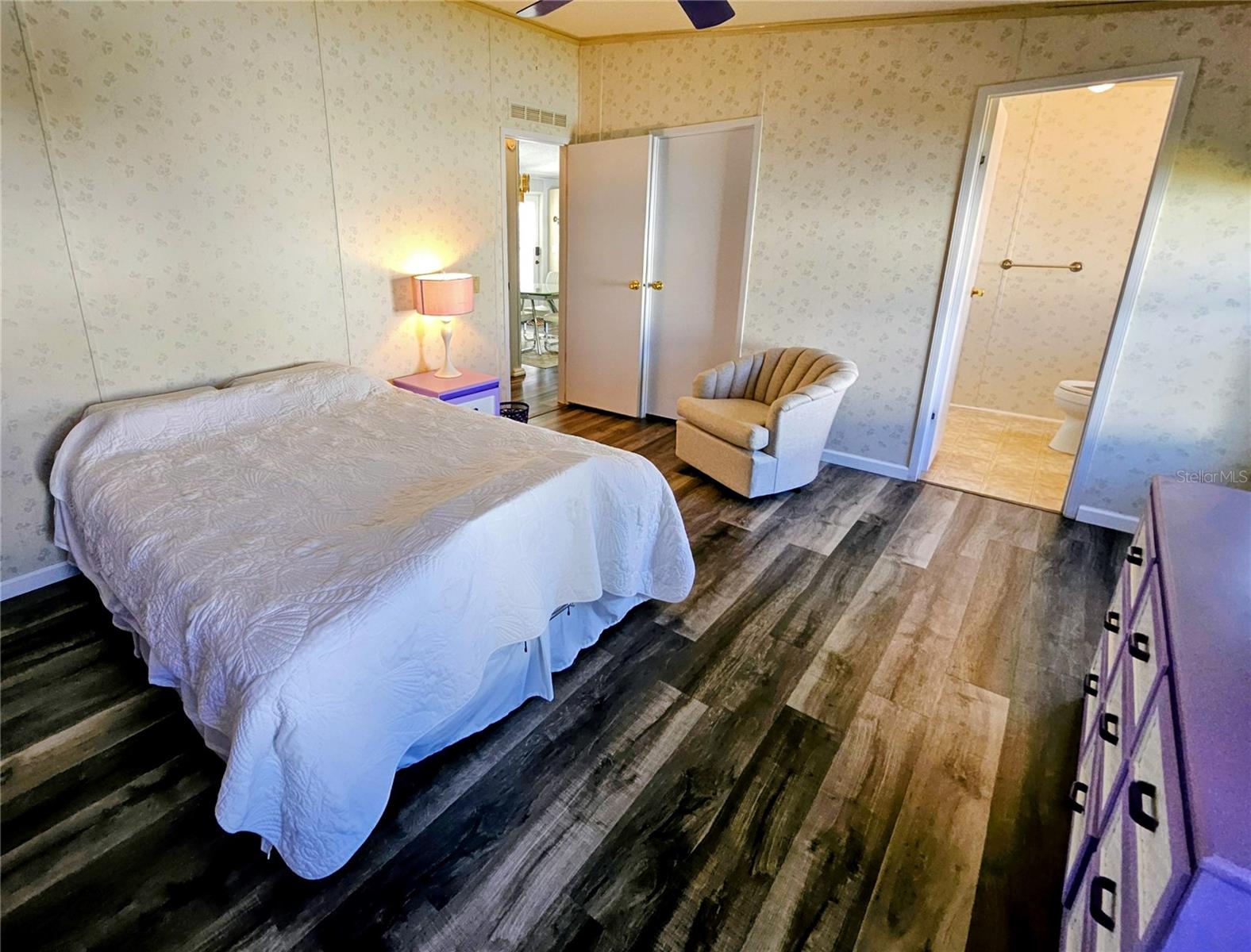 305 OAKWOOD BLVD E, SARASOTA, FL, 34237