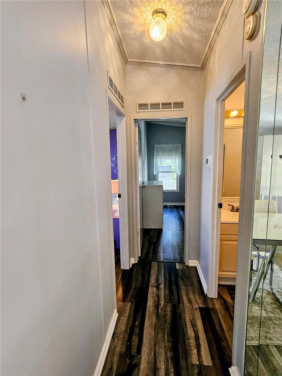 305 OAKWOOD BLVD E, SARASOTA, FL, 34237