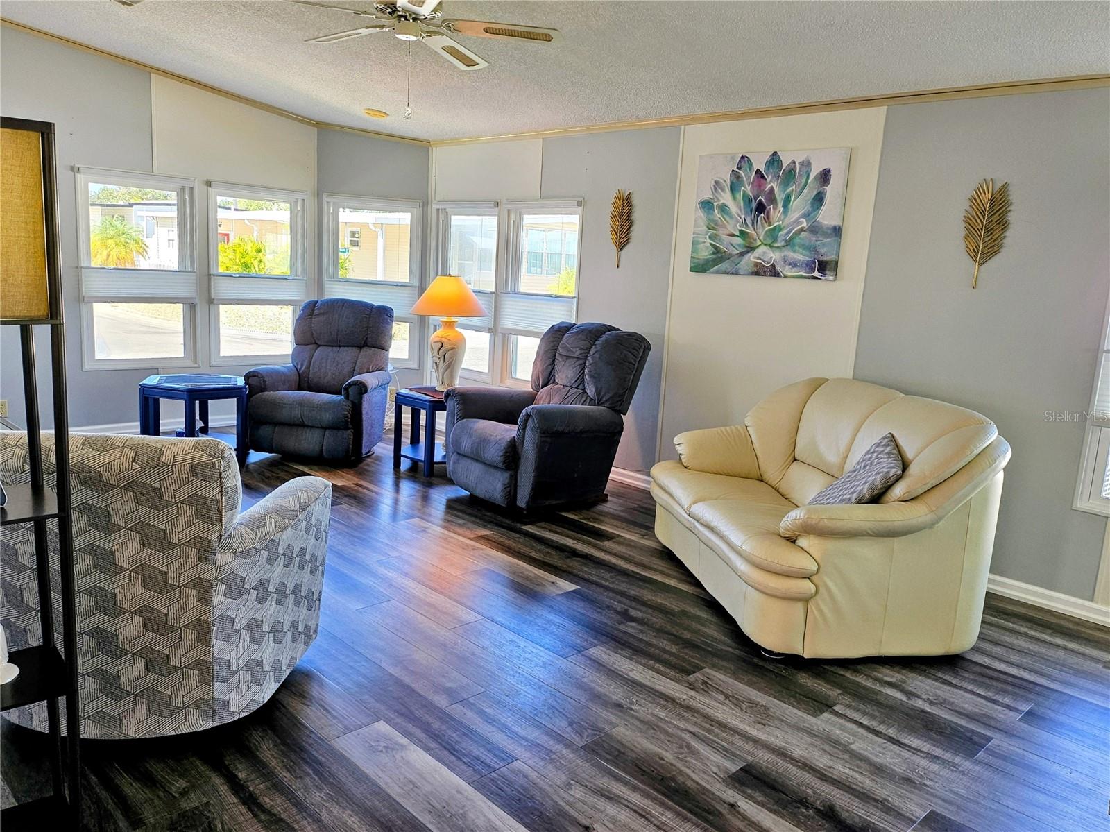 305 OAKWOOD BLVD E, SARASOTA, FL, 34237