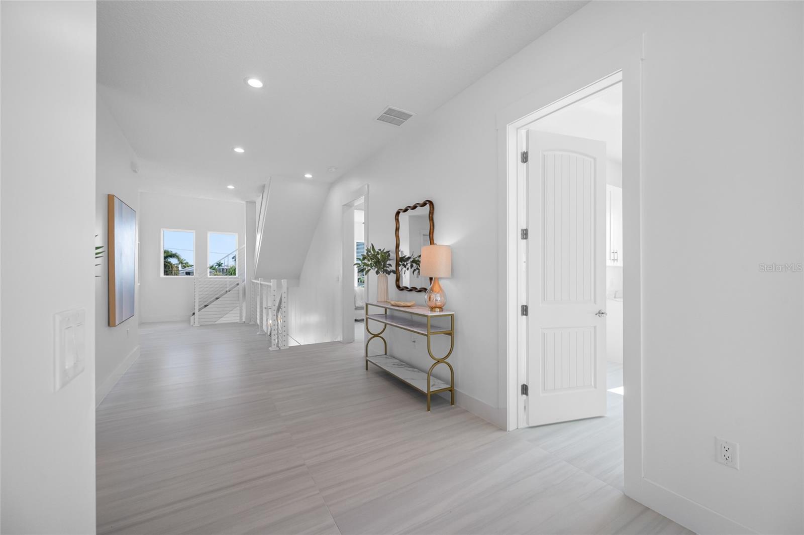 TB8445499 Property Photo