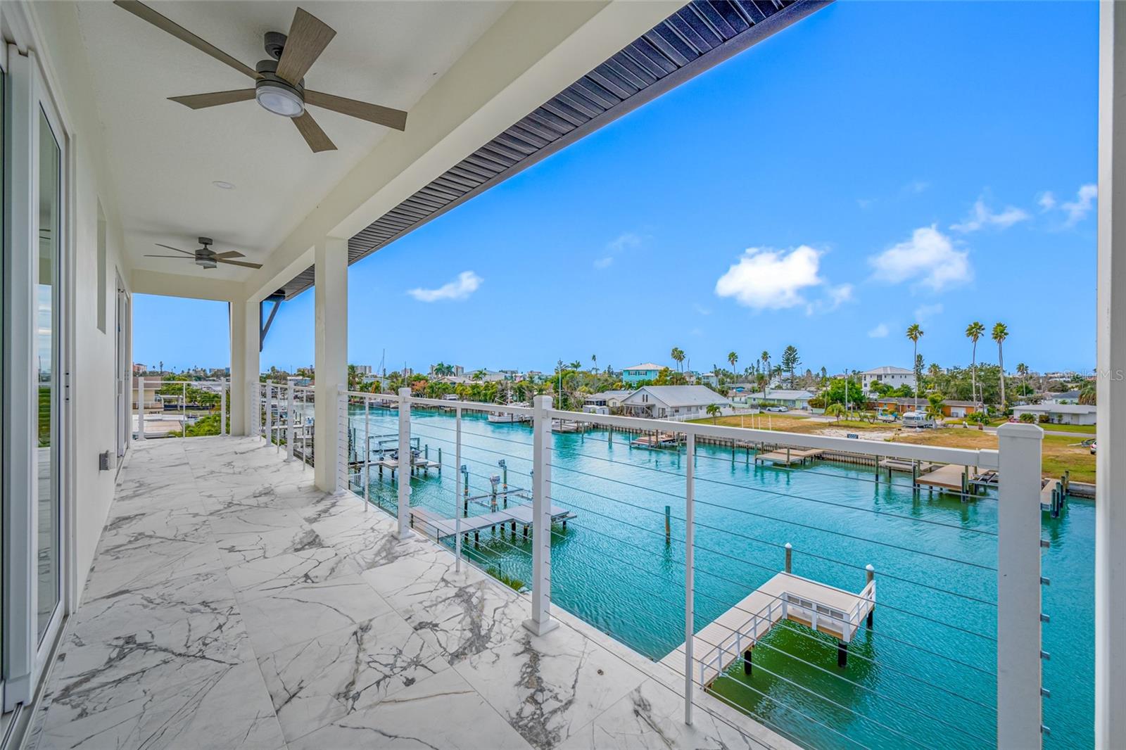 TB8445499 Property Photo