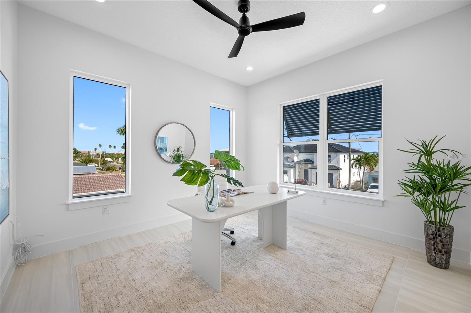 TB8445499 Property Photo