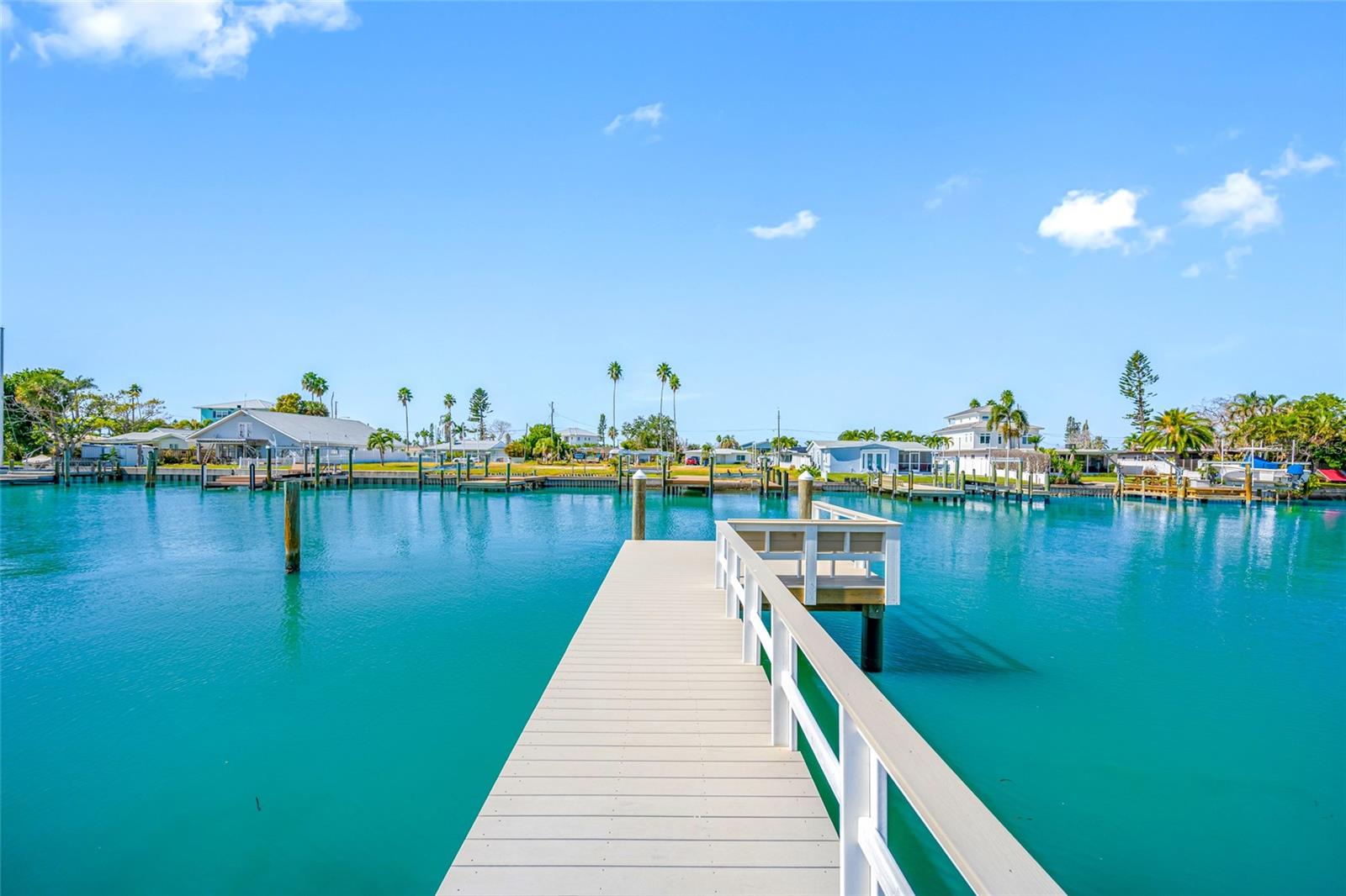 TB8445499 Property Photo