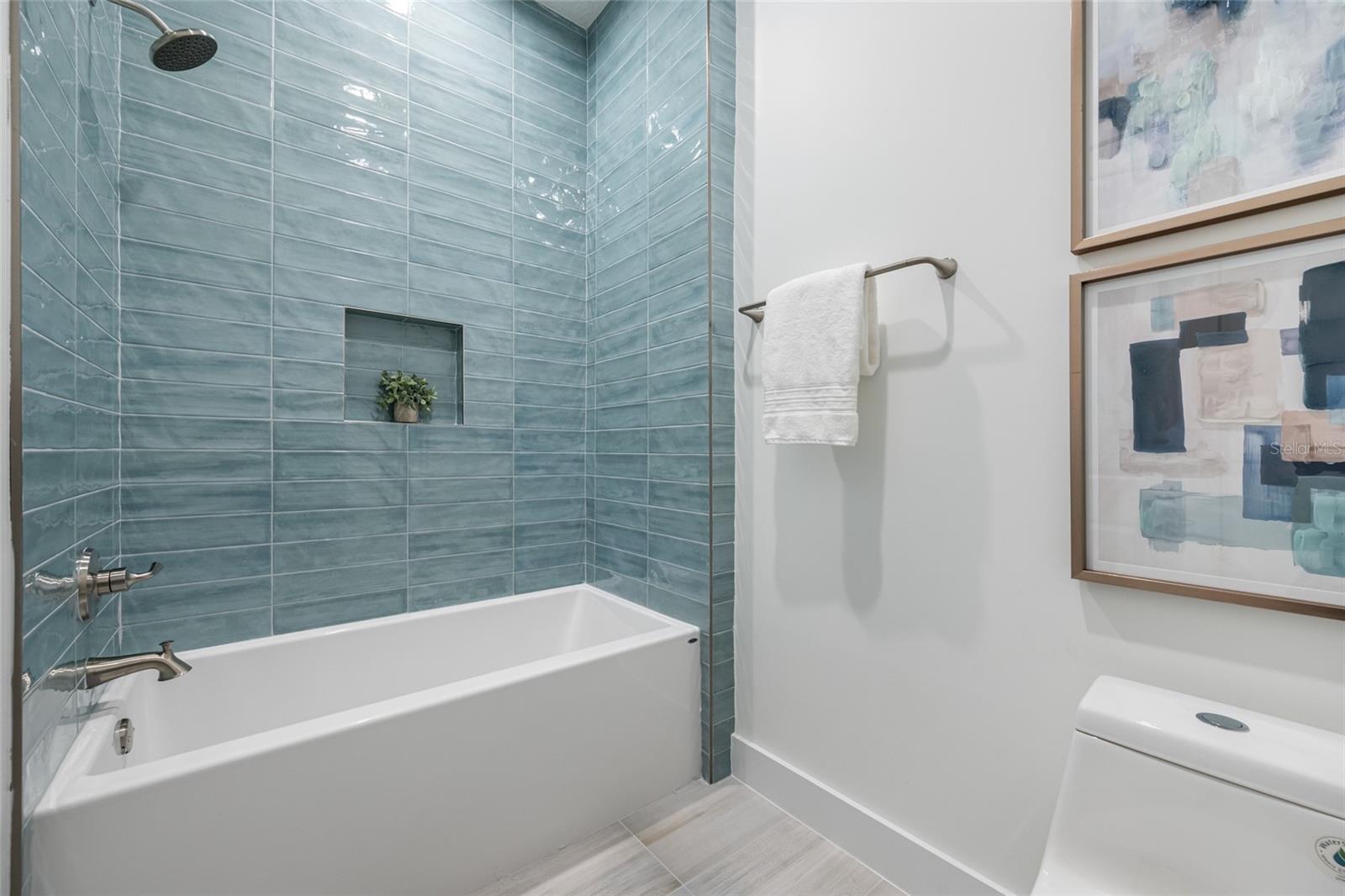 TB8445499 Property Photo