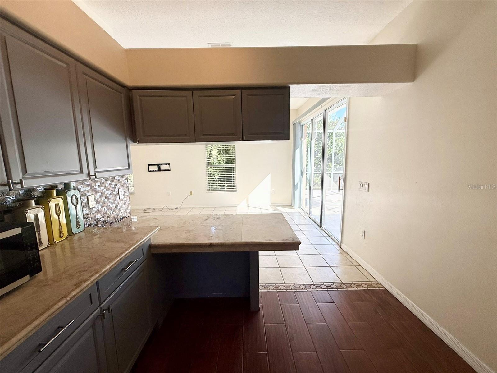 7157 42ND CT E, SARASOTA, FL, 34243