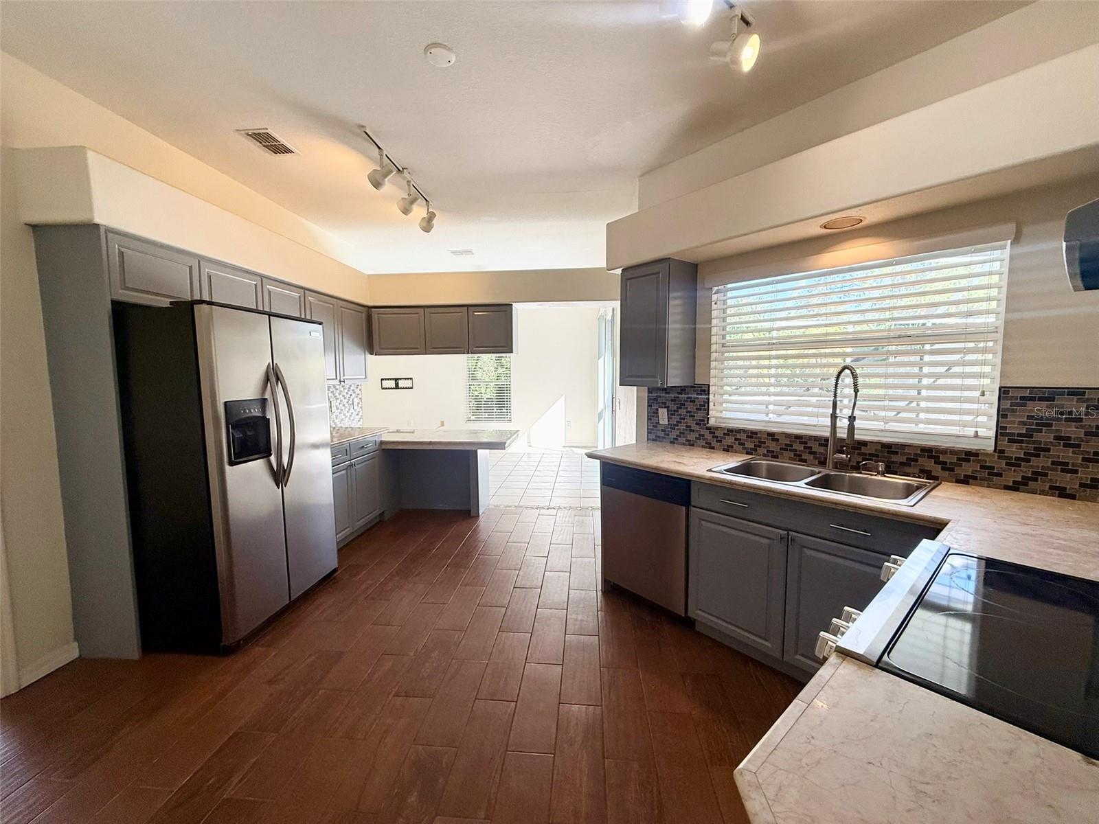 7157 42ND CT E, SARASOTA, FL, 34243