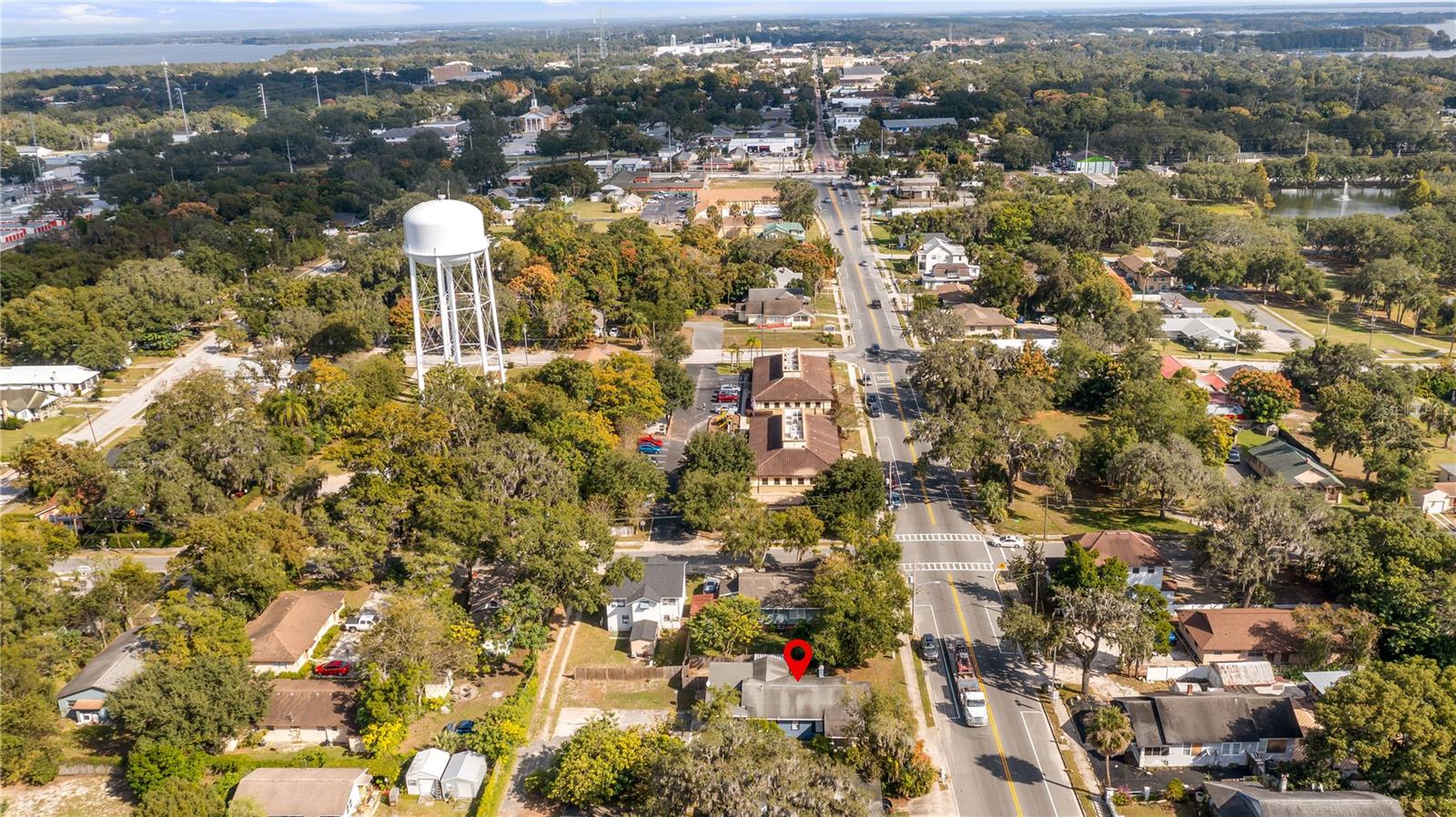 1704 W MAIN ST, LEESBURG, FL, 34748