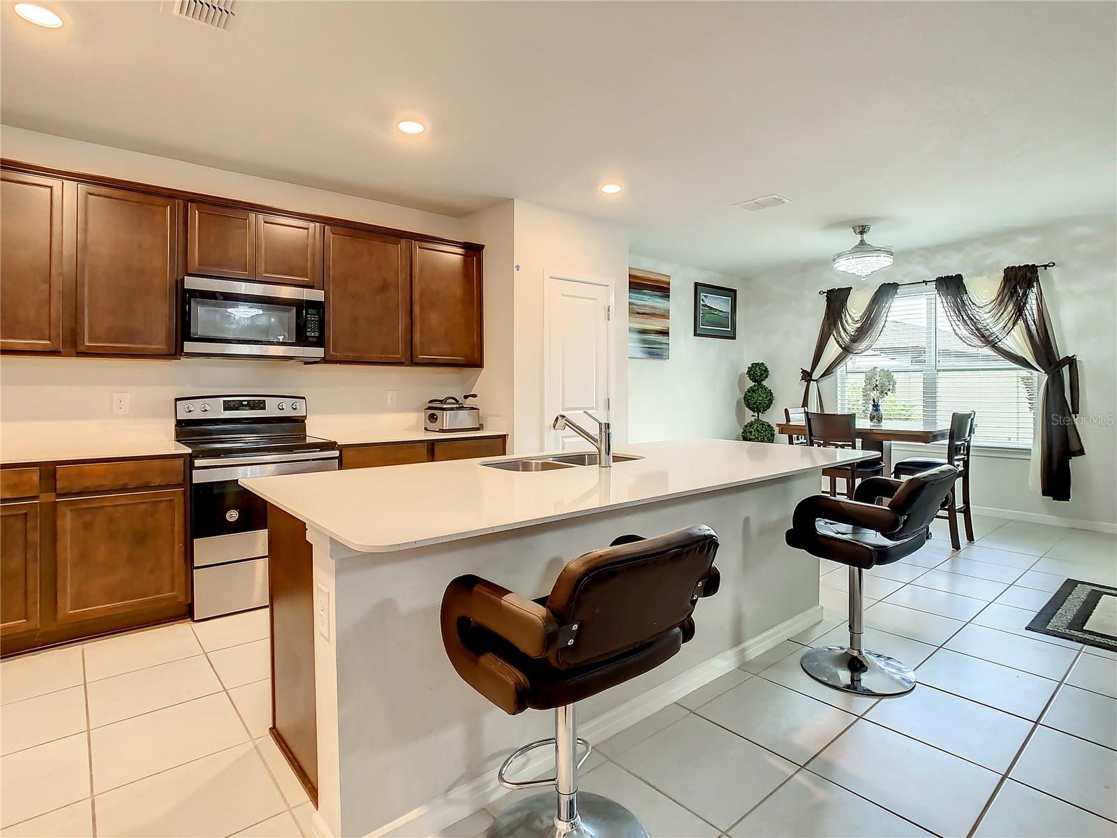 30344 MARQUETTE AVE, WESLEY CHAPEL, FL, 33545