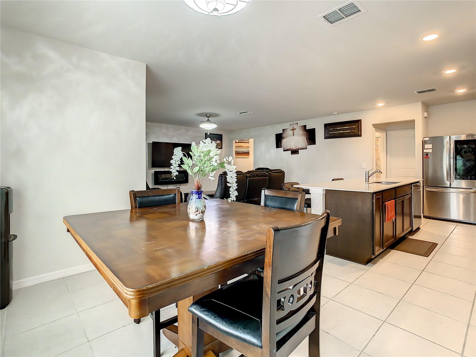 30344 MARQUETTE AVE, WESLEY CHAPEL, FL, 33545