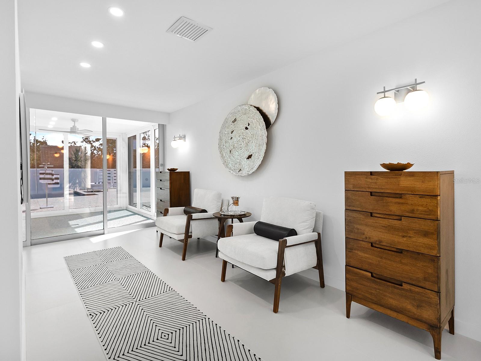 7647 SANDERLING RD, SARASOTA, FL, 34242