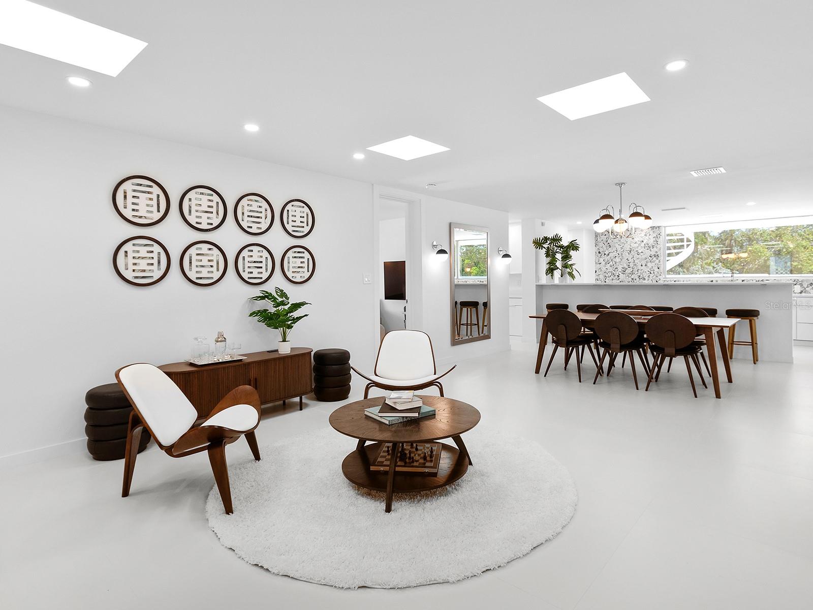 7647 SANDERLING RD, SARASOTA, FL, 34242