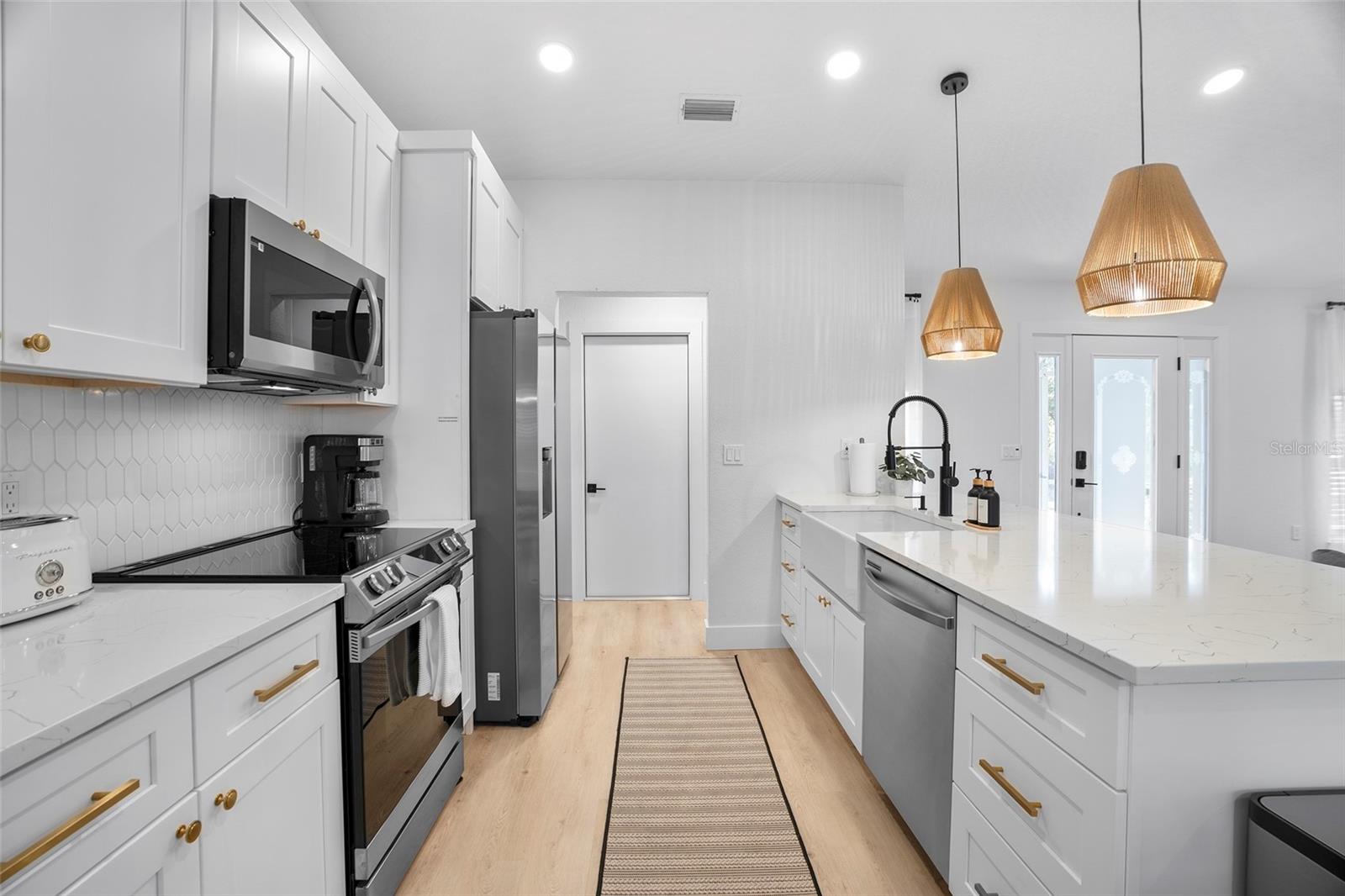 1930 FAUN RD, VENICE, FL, 34293