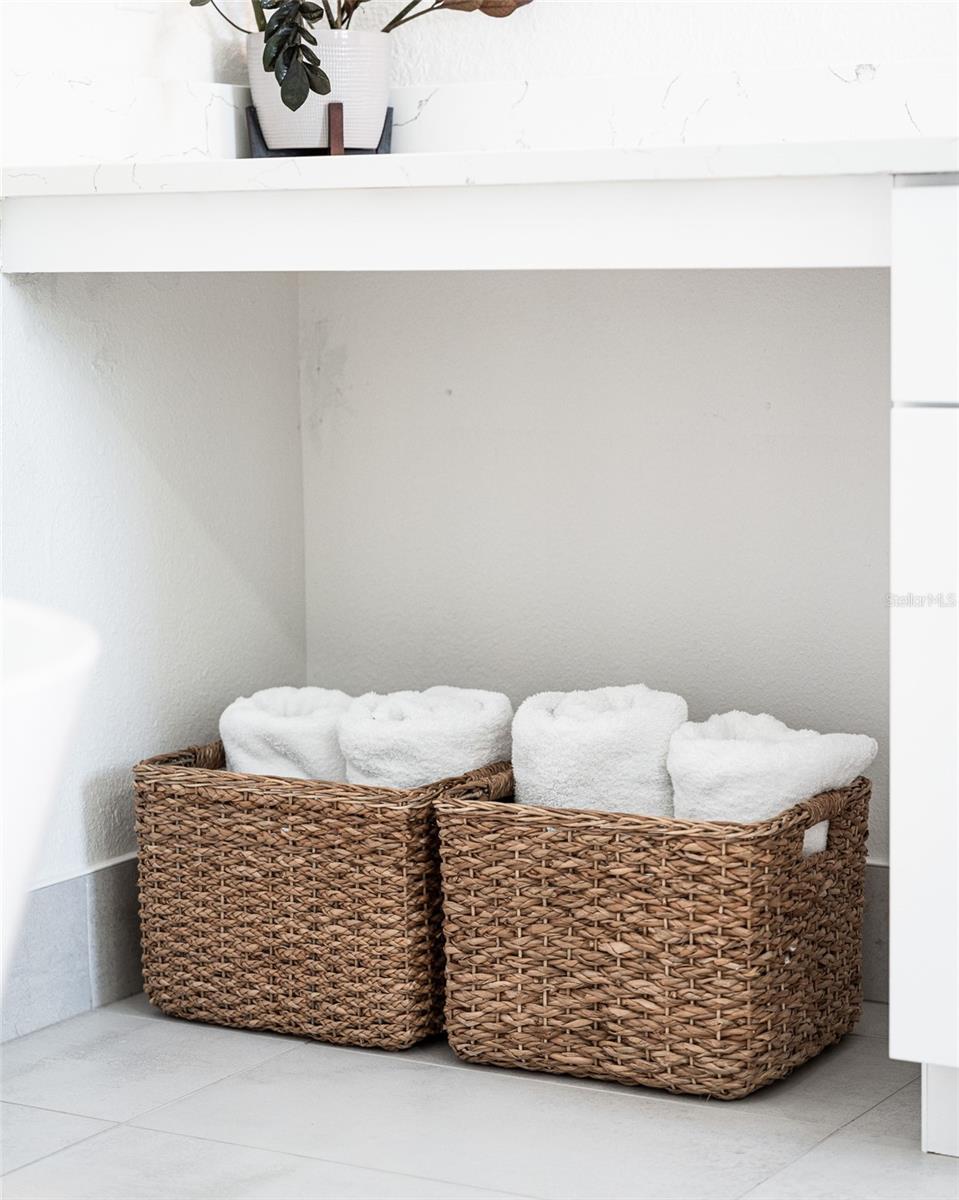 1930 FAUN RD, VENICE, FL, 34293