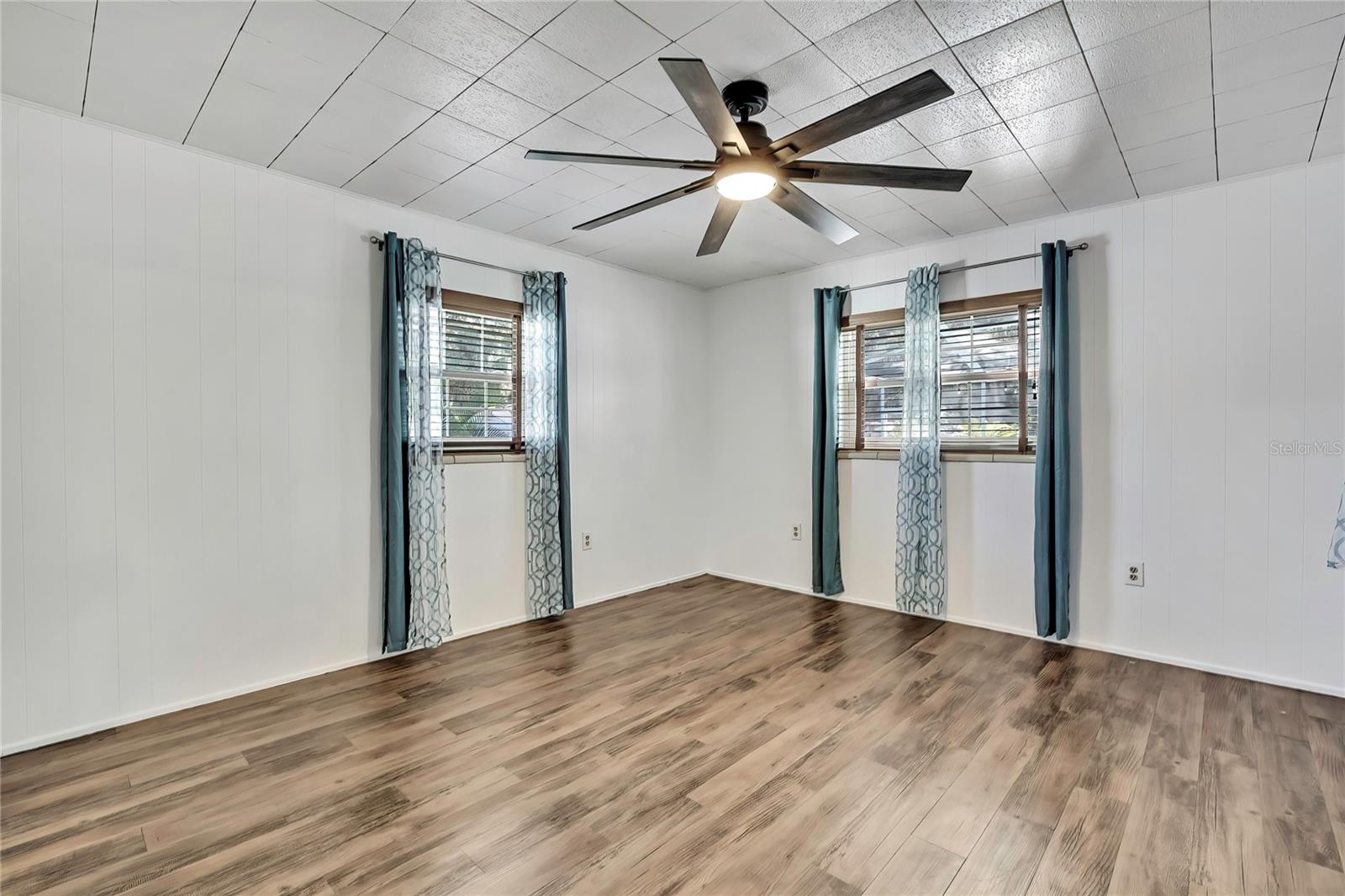 1322 W KNOLLWOOD ST, TAMPA, FL, 33604