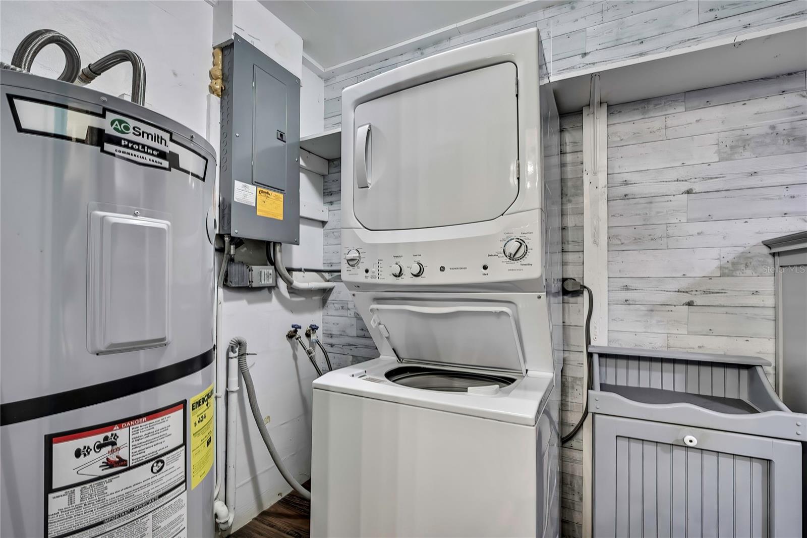 1322 W KNOLLWOOD ST, TAMPA, FL, 33604