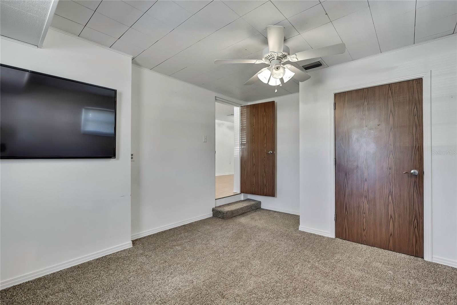 1322 W KNOLLWOOD ST, TAMPA, FL, 33604