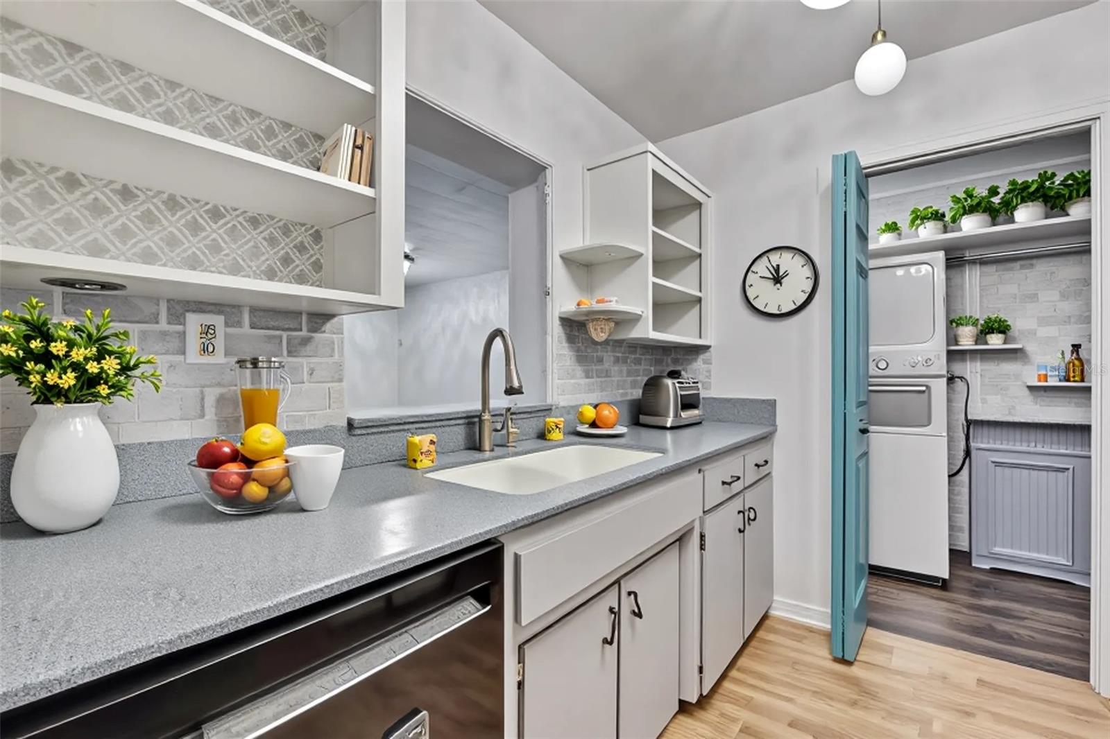 1322 W KNOLLWOOD ST, TAMPA, FL, 33604