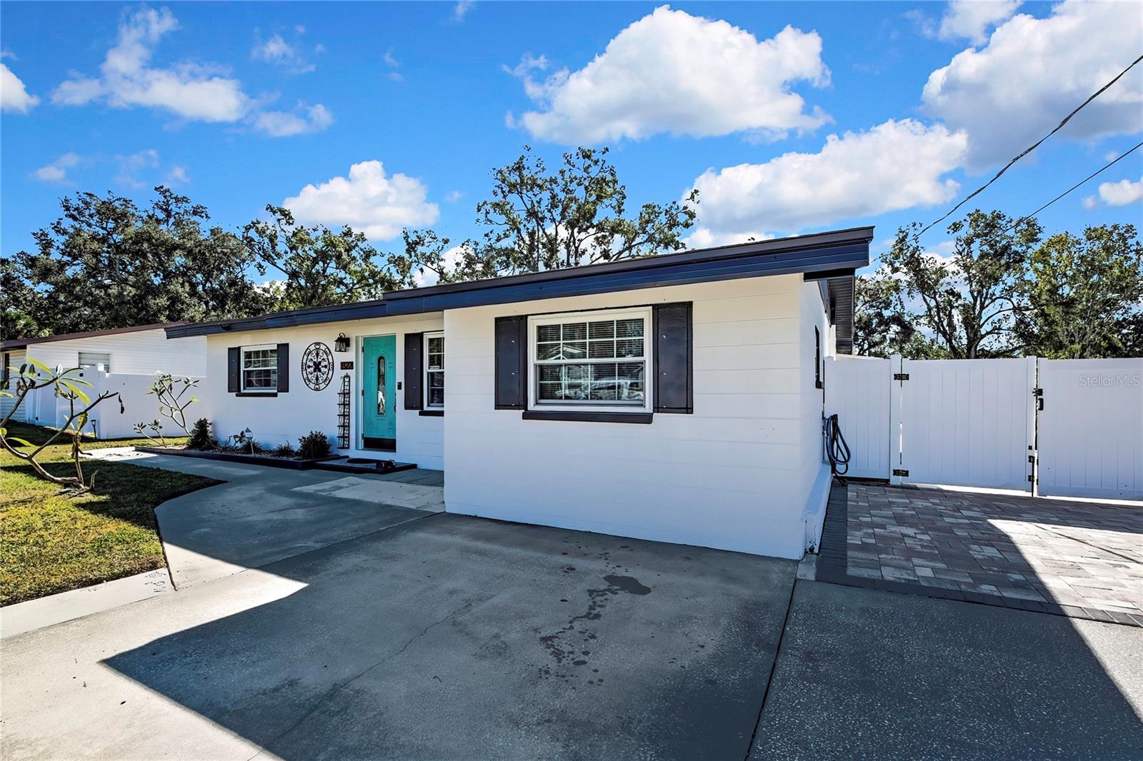 1322 W KNOLLWOOD ST, TAMPA, FL, 33604